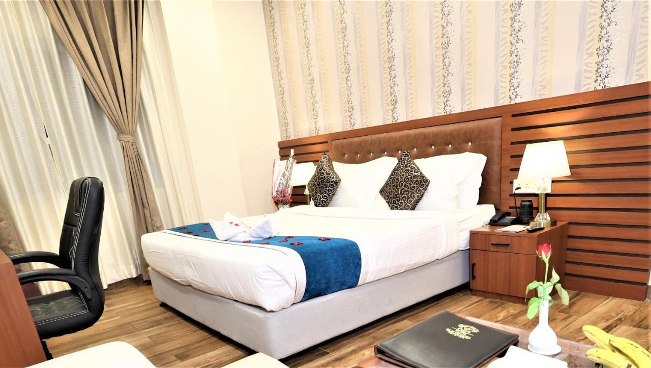 Hotel Sidh Vedantha Патна Экстерьер фото