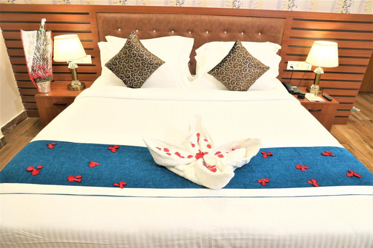 Hotel Sidh Vedantha Патна Экстерьер фото
