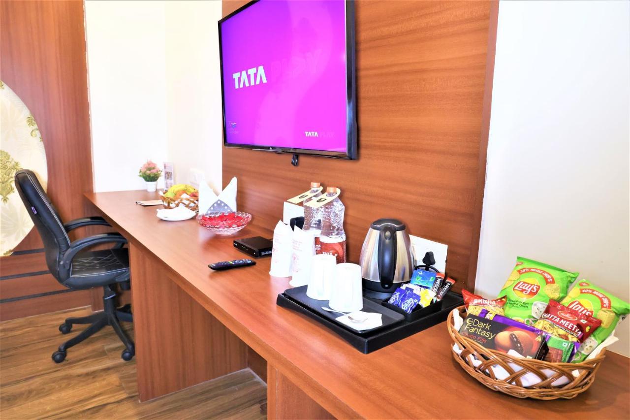 Hotel Sidh Vedantha Патна Экстерьер фото